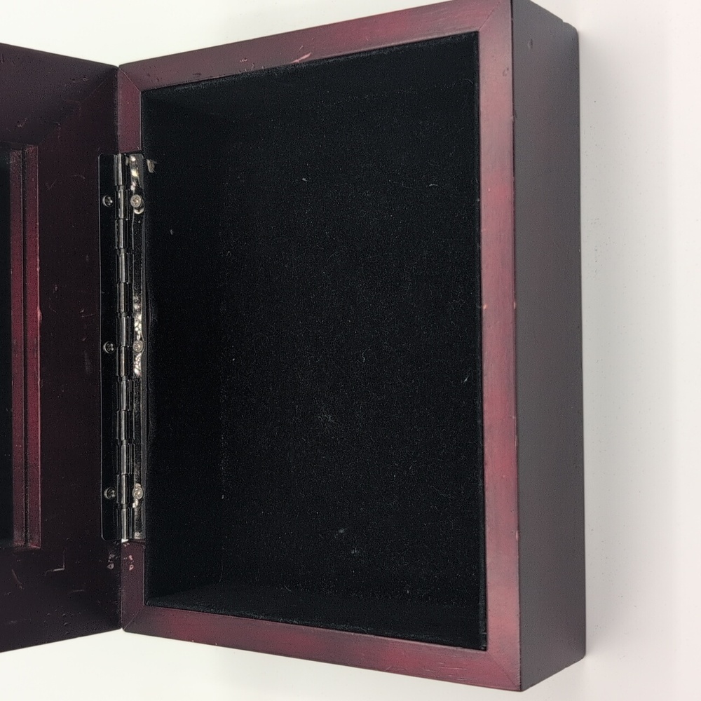 Elegant Decorative Wooden Trinket Jewelry Box with Silver Accents - Picture 4 of 10